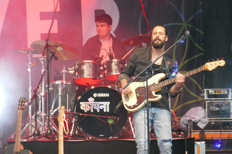 Dan - Bass